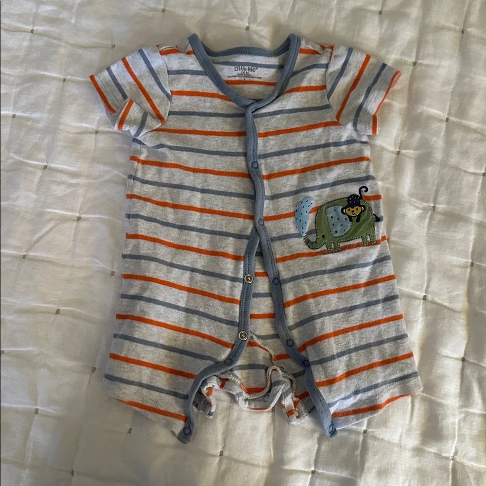 11 piece 12mo. Cute Baby Boy Animal themed Clothes (040) - Picture 16 of 16